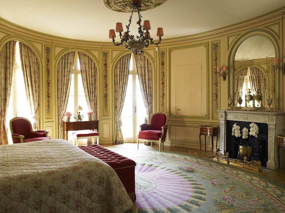 RITZ LONDON 44/99
