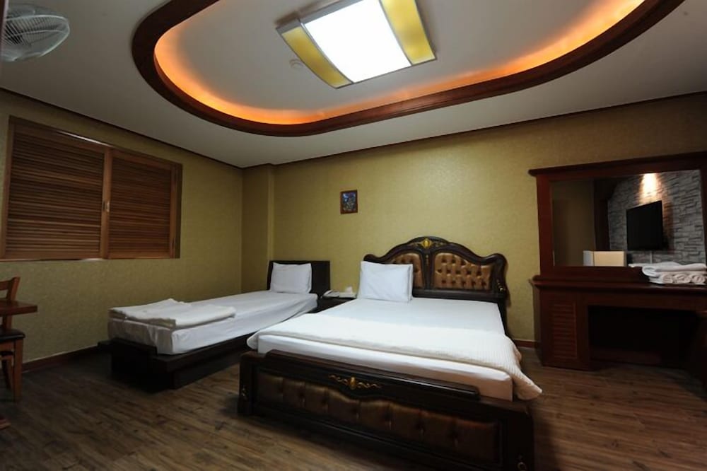 Galleria Hotel 18/56
