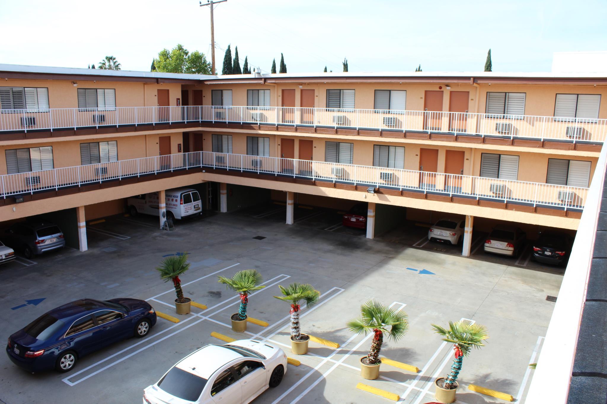 Garvey Inn 17/21