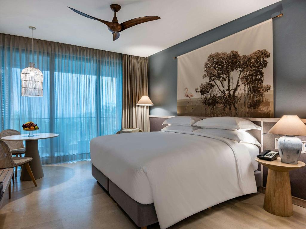 Spa, Luxury, King Bed, Tropical Garden View