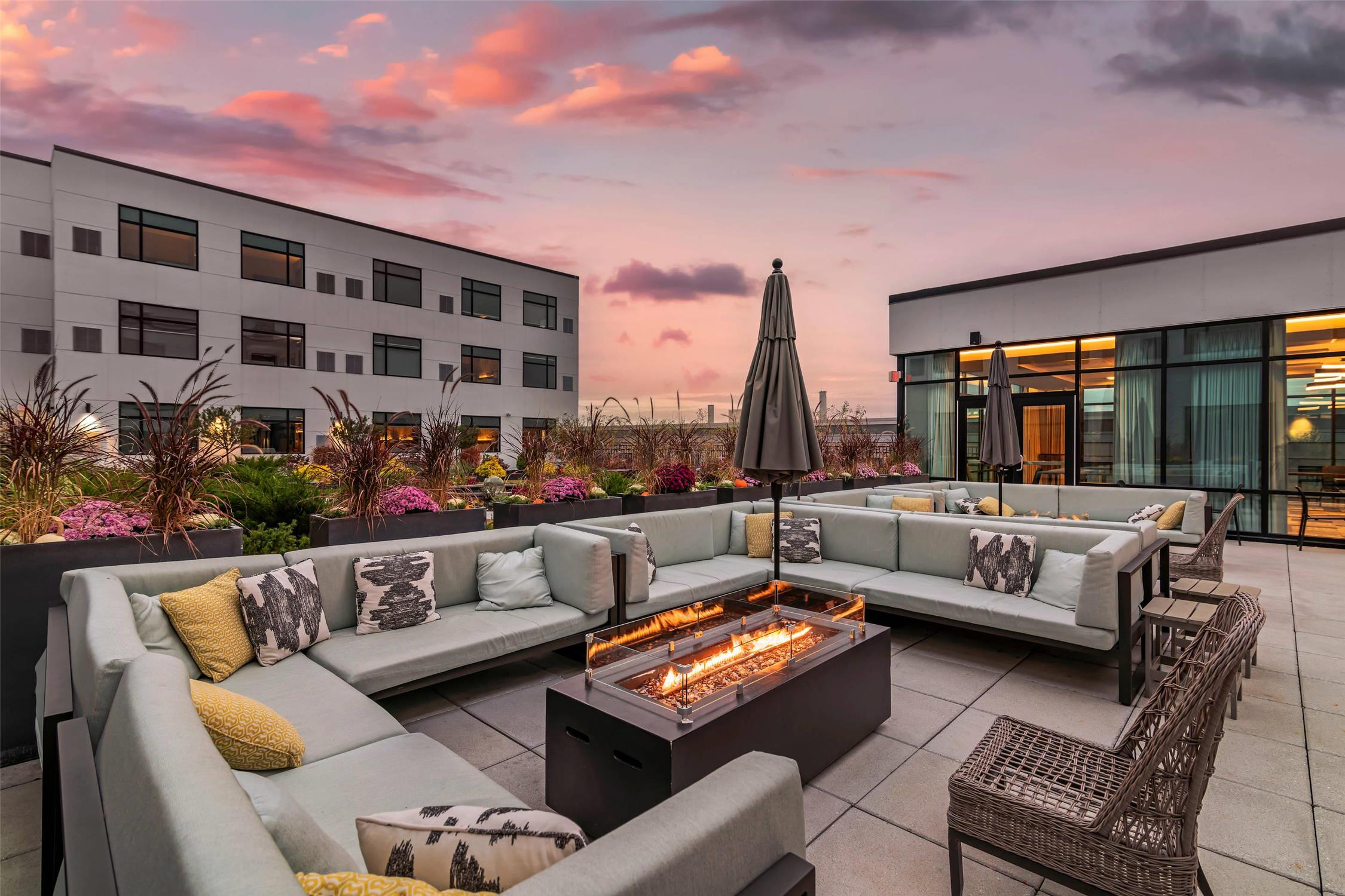 Cambria Hotel Portland Downtown Old Port 25/30