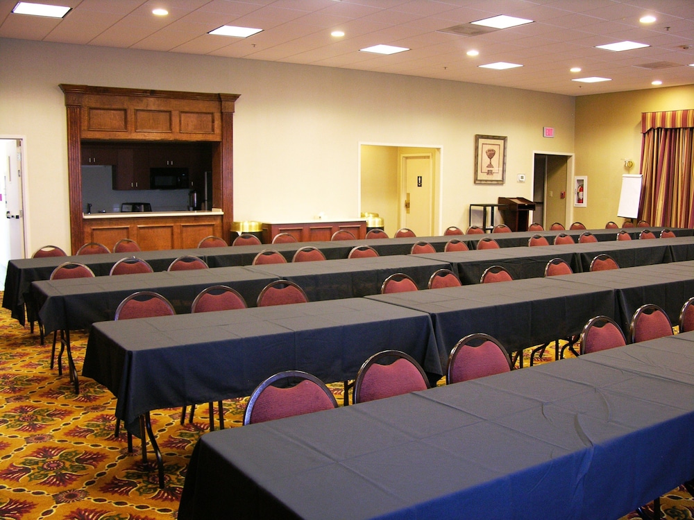 Ashmore Inn and Suites 48/61
