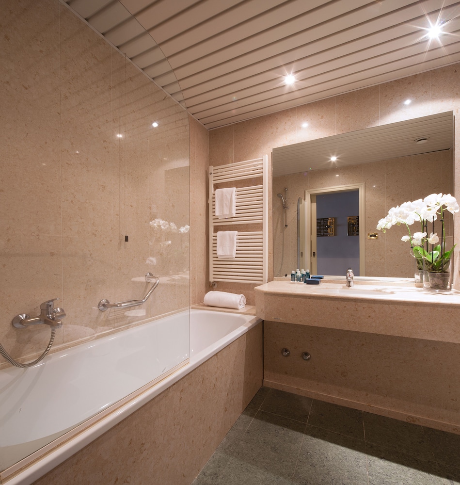 Grand Hotel Gardone 40/41
