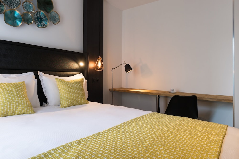 Qualys-Hotel Auberge du Forgeron 31/64