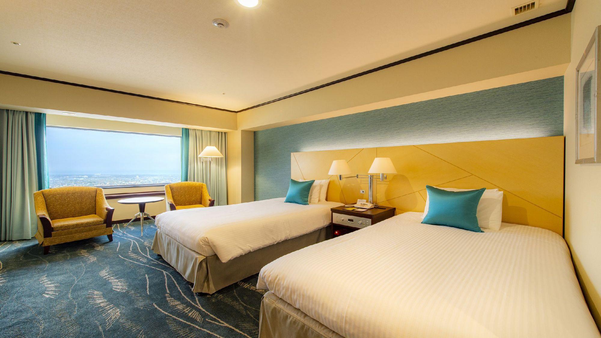 Upper, Premium, Twin Beds