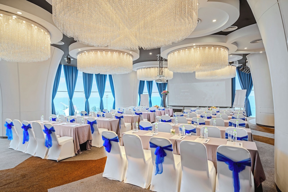 Premier Pearl Hotel Vung Tau 46/50