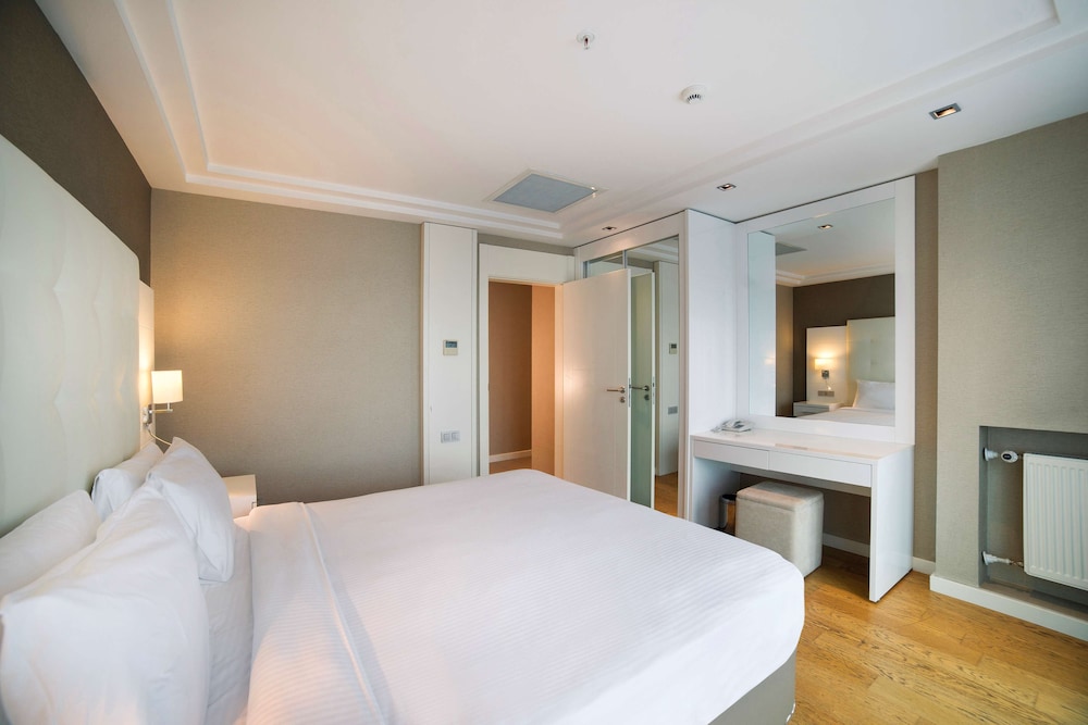 Radisson Residences Avrupa Tem Istanbul 18/66