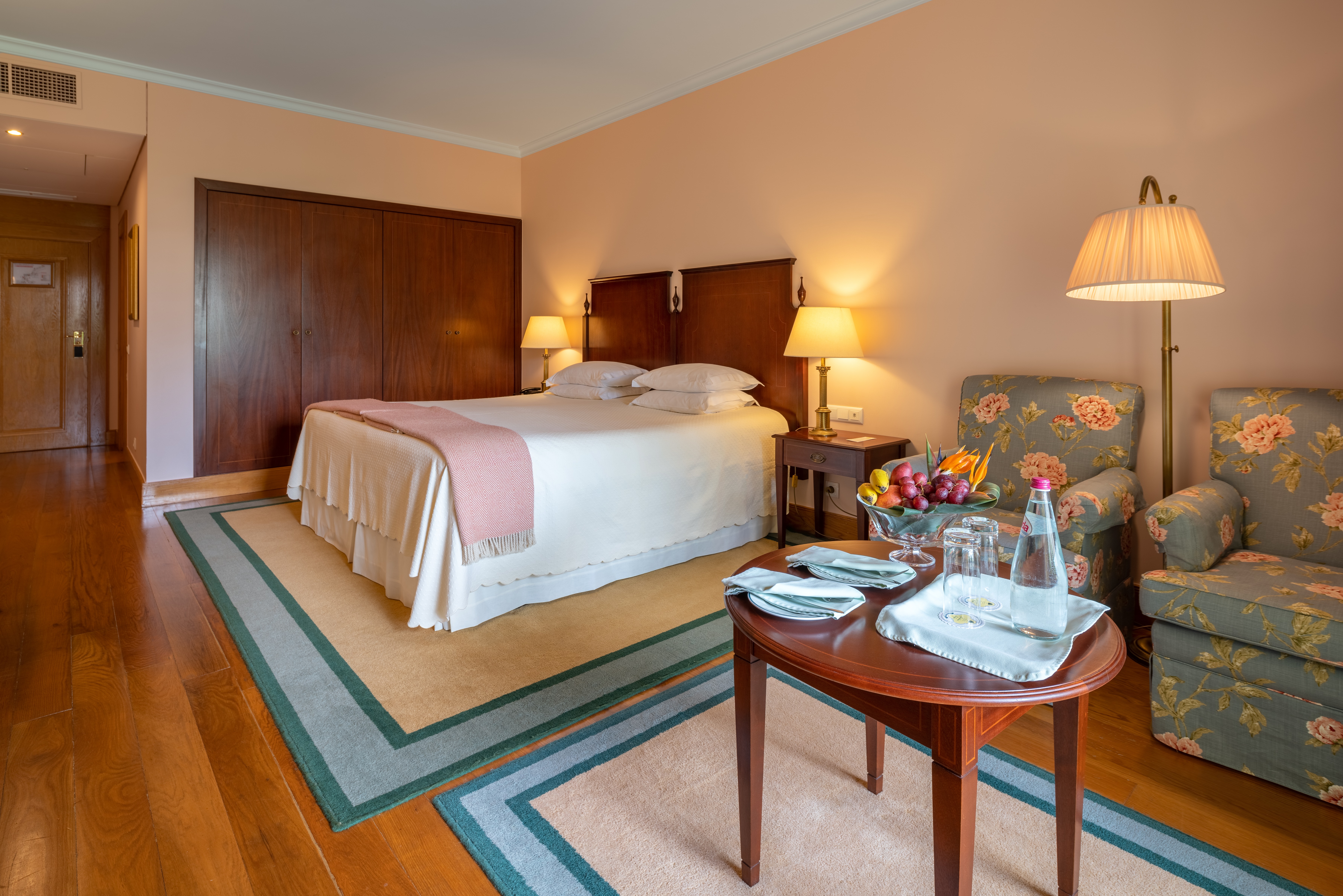 ROOM, DOUBLE OR TWIN BED, GARDEN VIEW, BALCONY