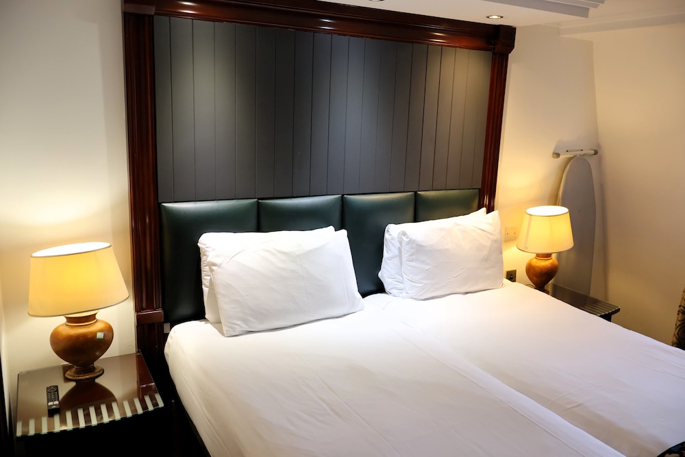 Dreamtel London Kensington photo4