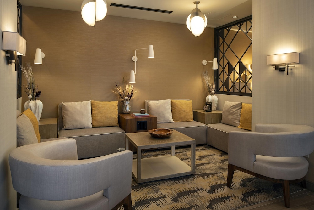Sheraton Grand Sacramento 29/39