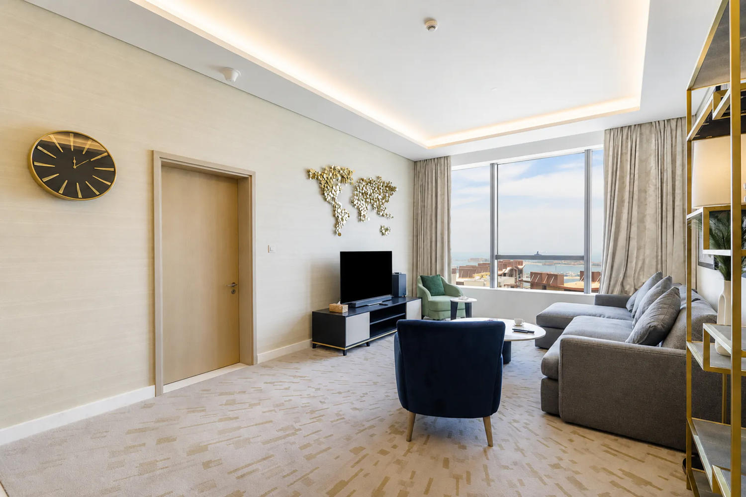 1BR With Sea View In Palm Tower 8/15