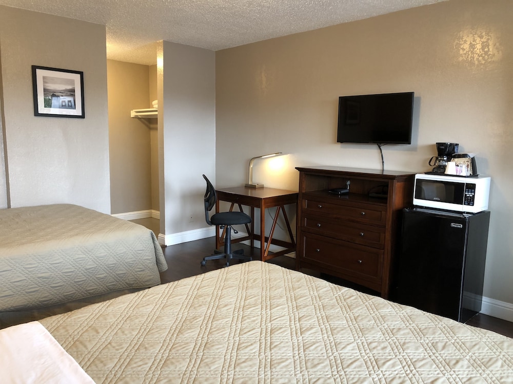 Budget Inn Lompoc 10/60