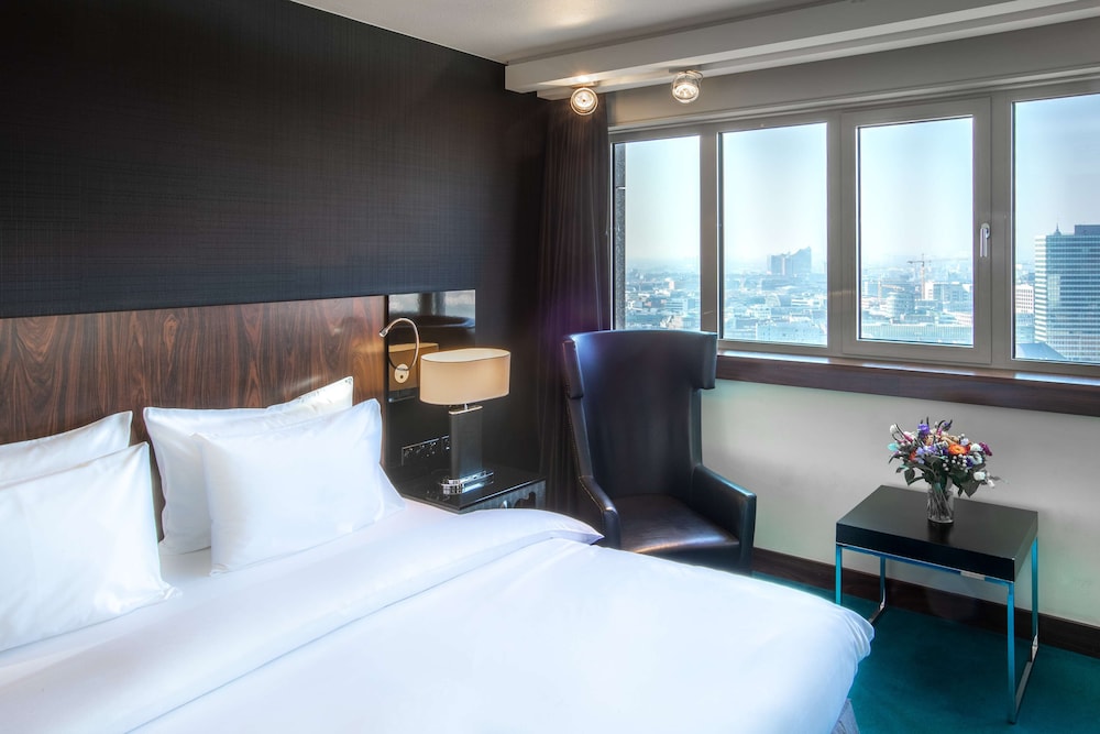 Radisson Blu Hotel Hamburg 11/70