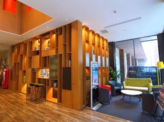 Orange Boutique Hotel Xinyang 6/28