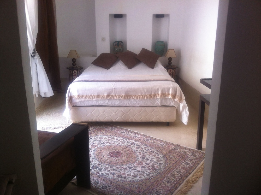 Dar Nabila 13/48