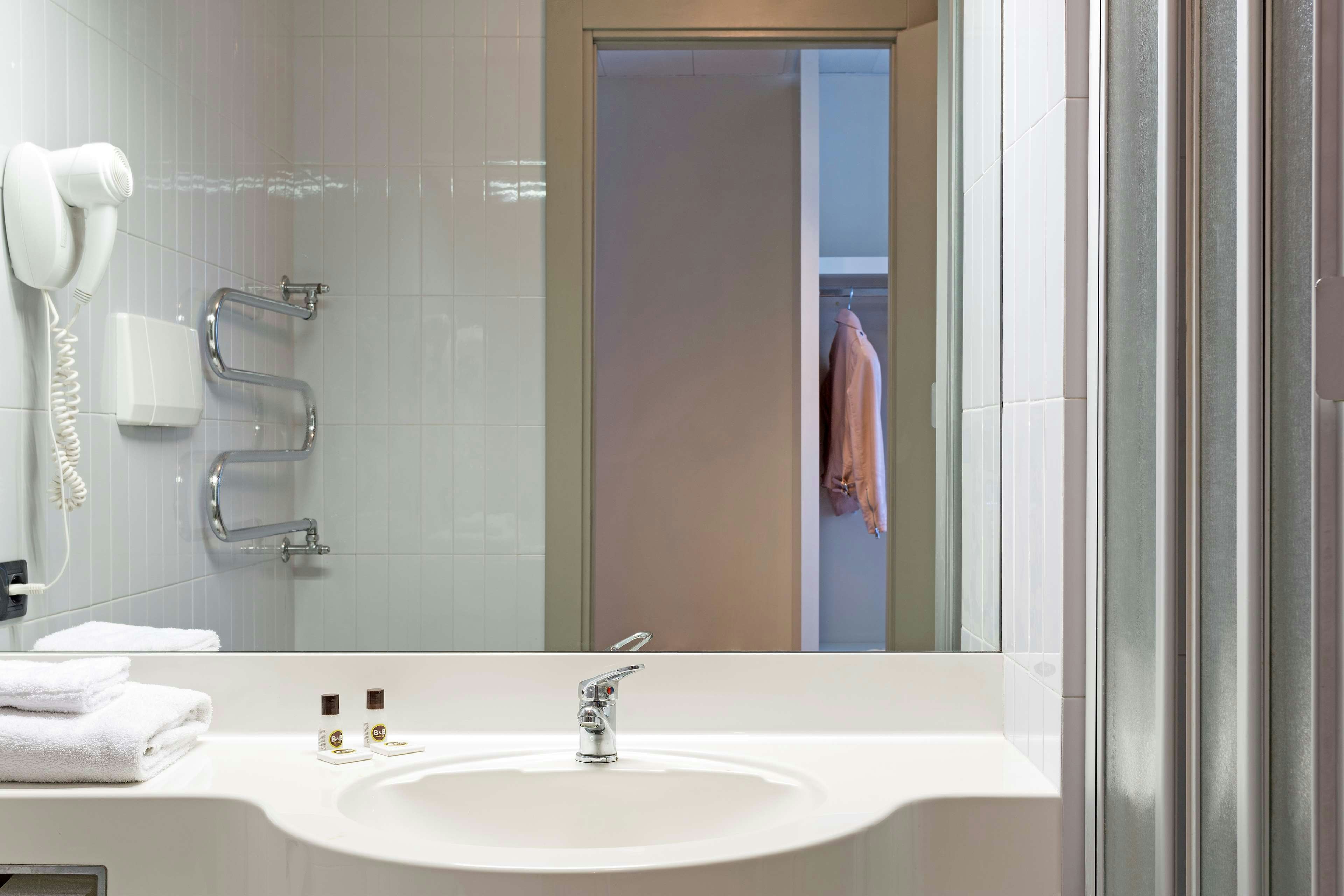 B&B Hotel Ferrara 50/50