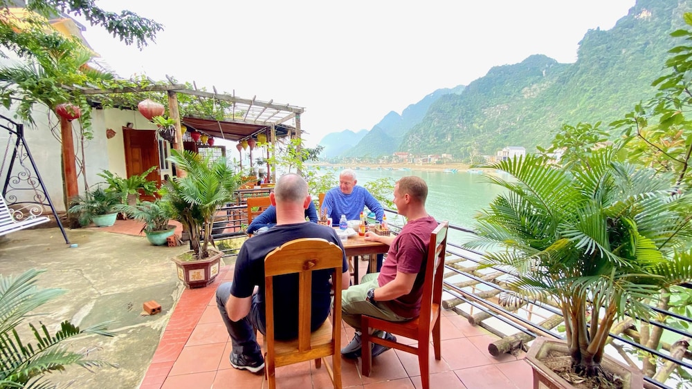 Phong Nha Coco Riverside Homestay 32/50