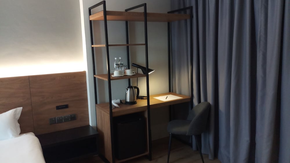 Roxy Hotel Padungan 29/31