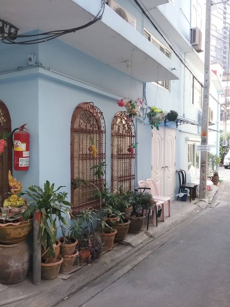 Danee Hostel 5/55