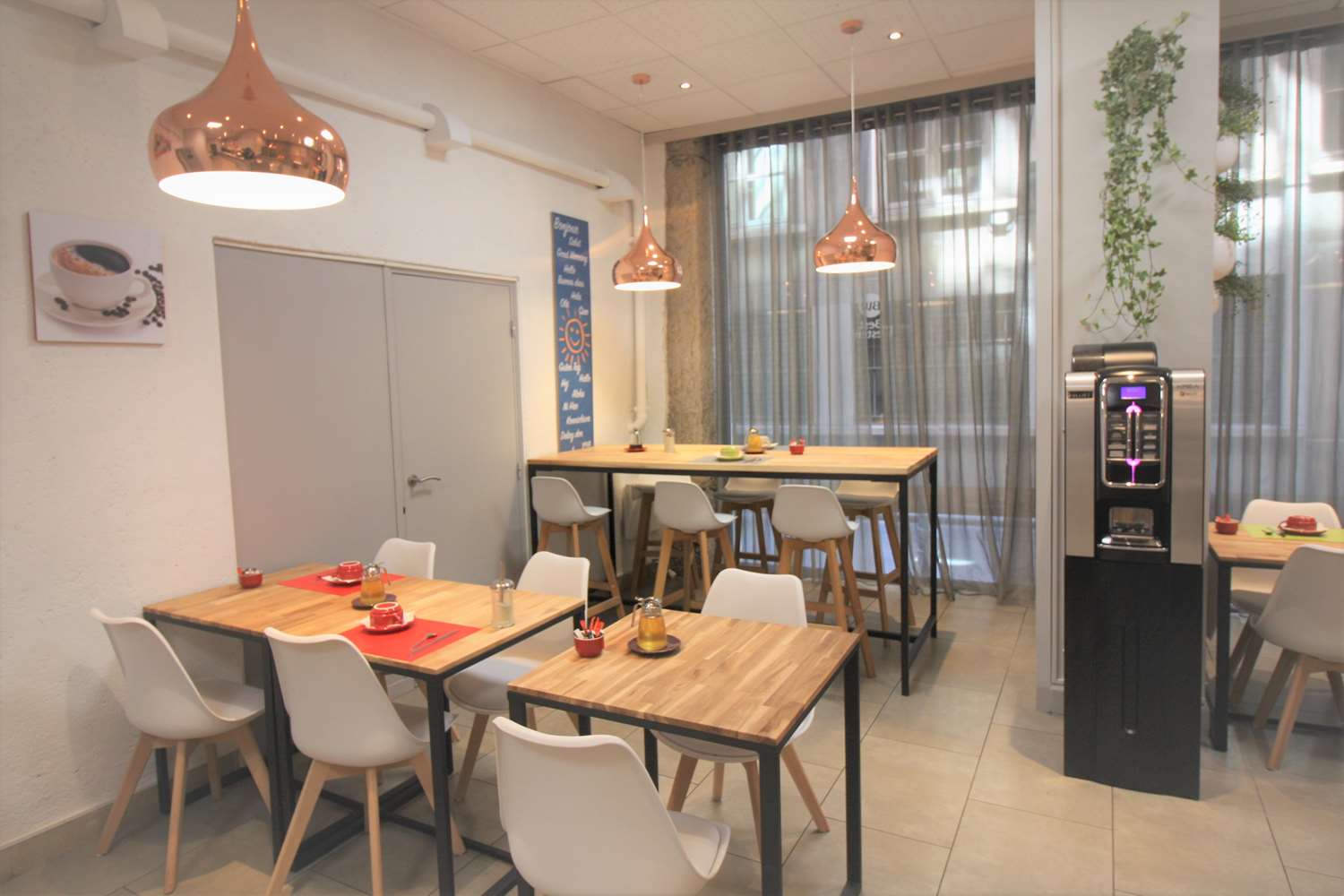 restaurant cafeteria