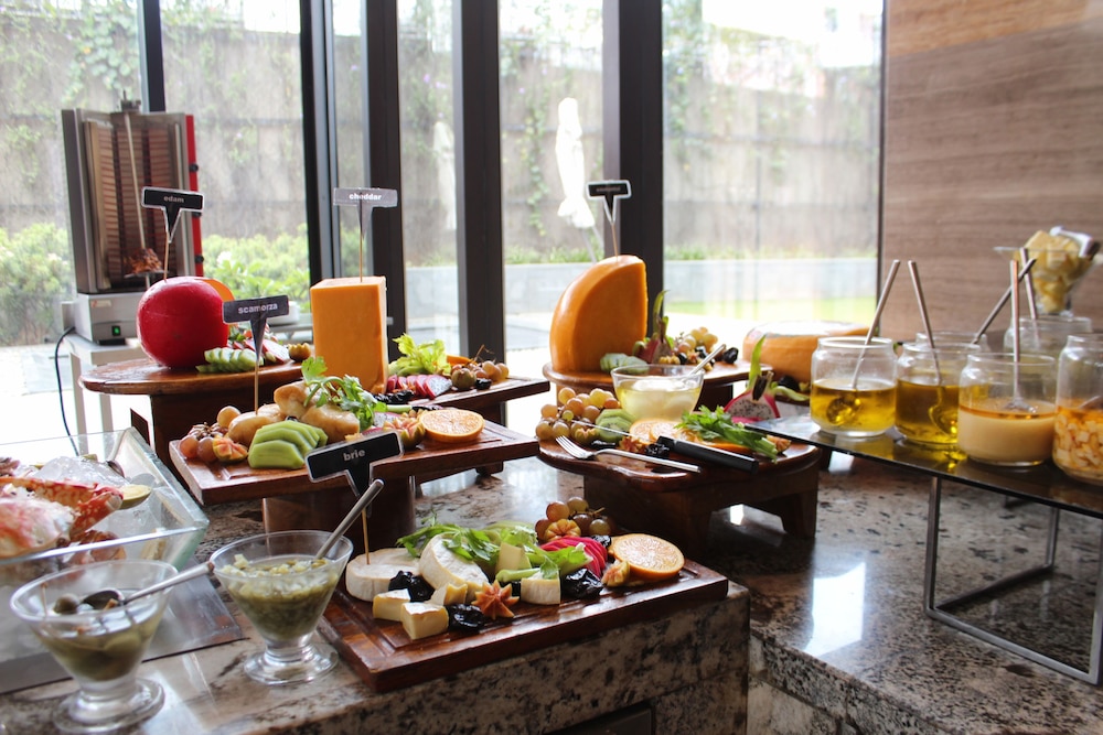 The Den Bengaluru, LXR Hotels & Resorts 37/50