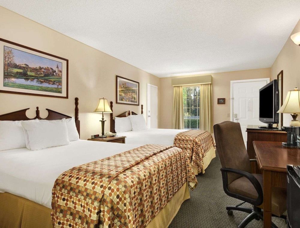 Baymont by Wyndham Warner Robins 14/63