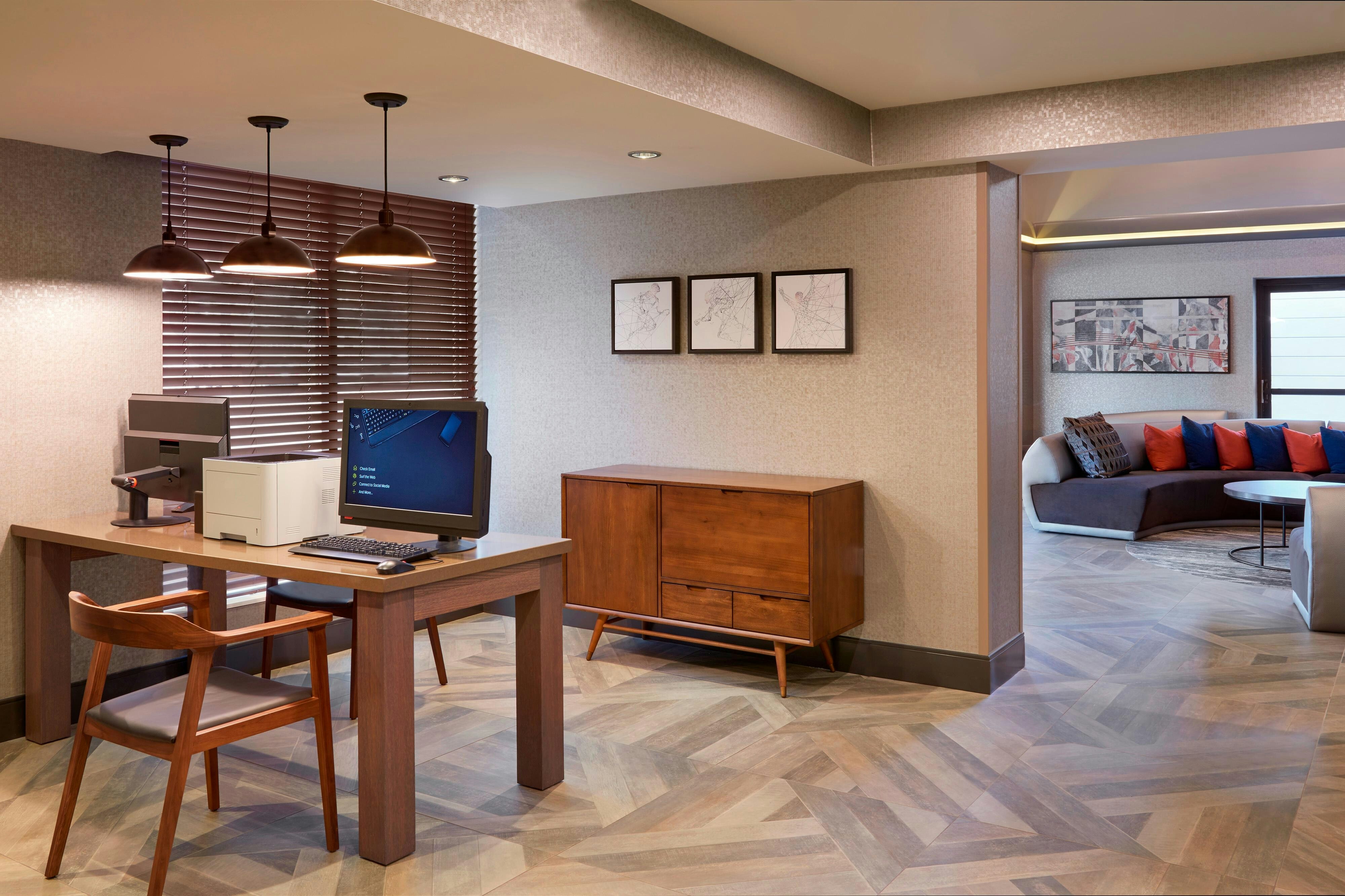 Lobby at Four Points By Sheraton Hamilton Stoney Creek, HAMILTON