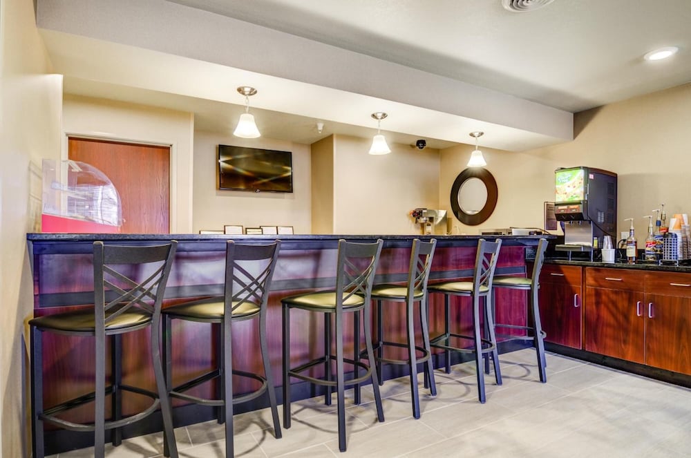 Quality Inn Quinter I-70 33/50