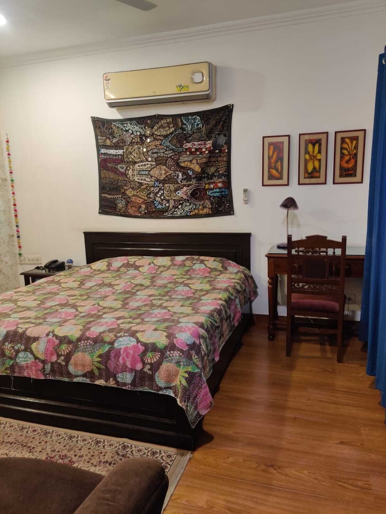 Hotel Vandana S Bed And Breakfast 17/50