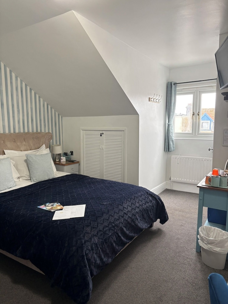 غرفة عائلية بسرير كينج وسرير بطابقين، Cherwood Hotel 5/10