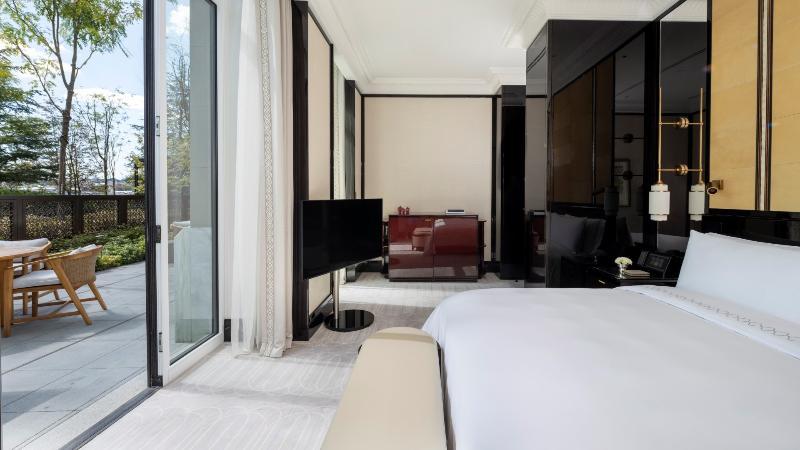 Superior, Suite, 2 King Beds, Private Garden