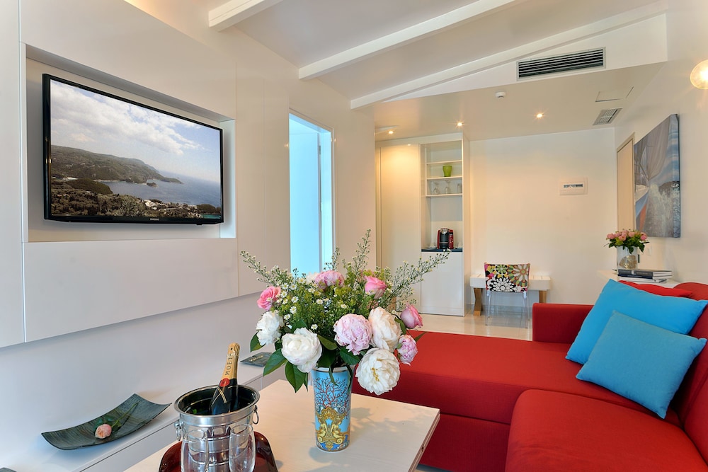 TRYP by Wyndham Corfu Dassia 48/69