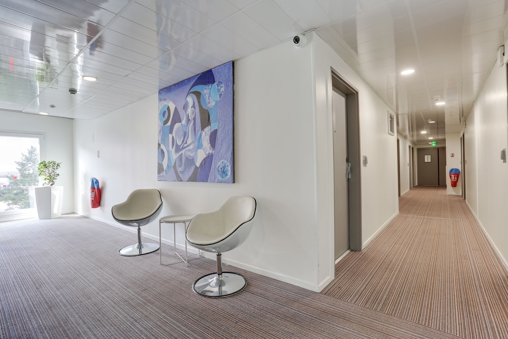 All Suites Appart Hôtel Orly Rungis 47/55