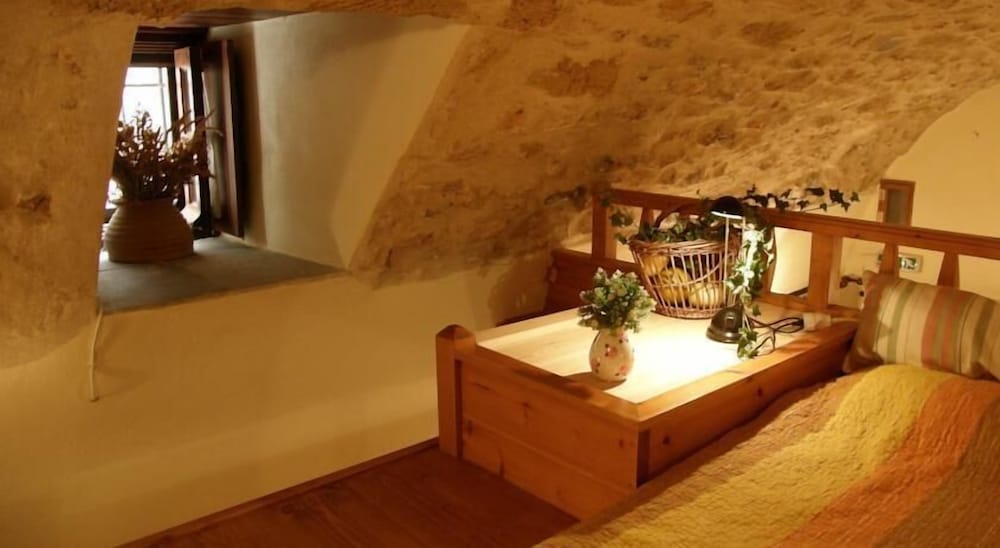 Dorovinis Monemvasia Castlehouses 9/45