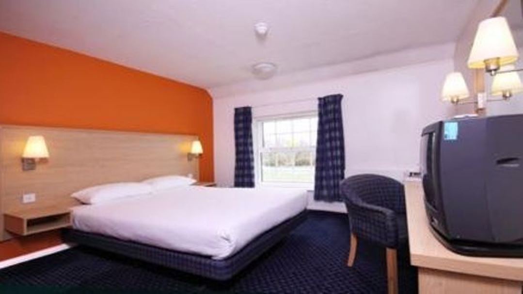 Travelodge Stoney Cross Lyndhurst 15/32