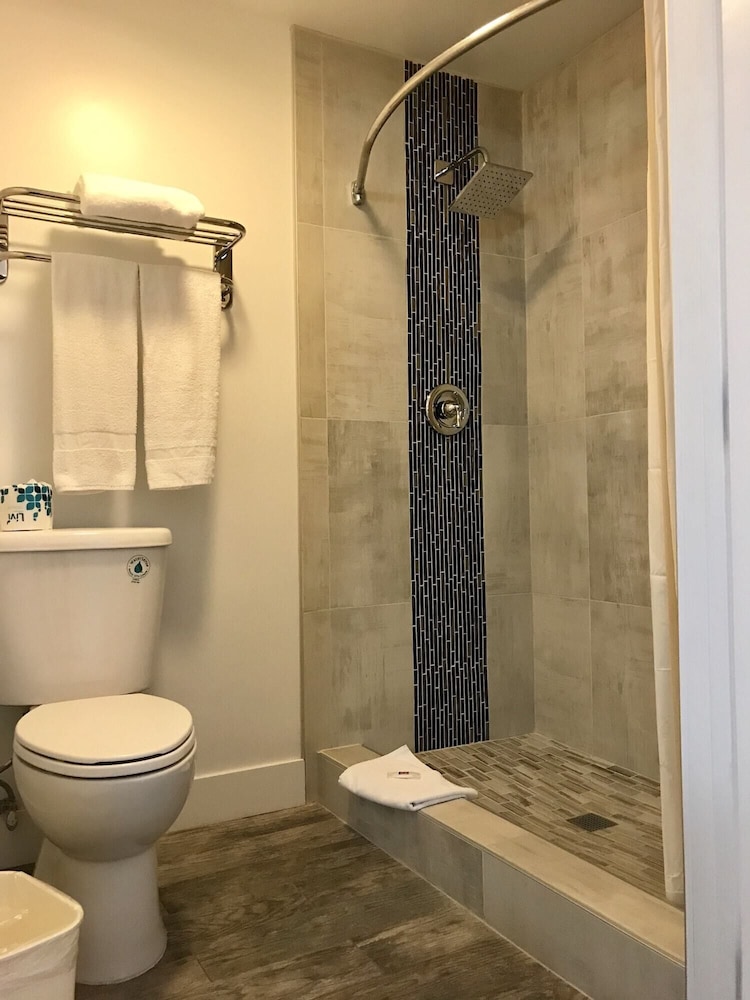 Motel6 Inglewood, CA 47/54