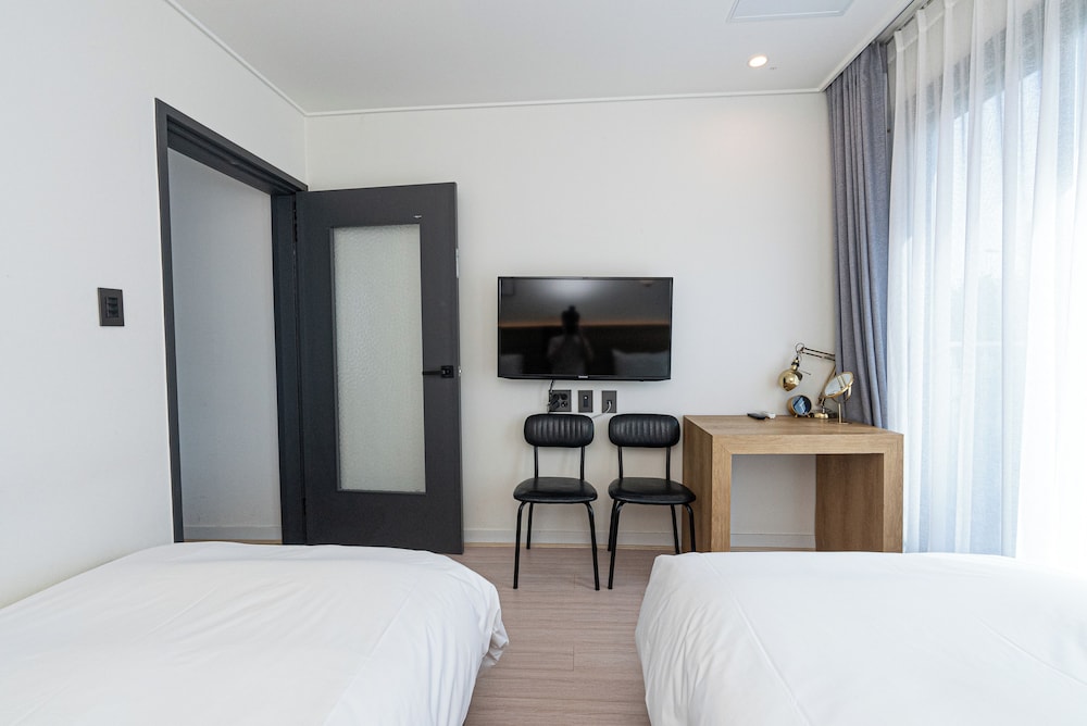 Hotel the Grang Jungmun 22/50