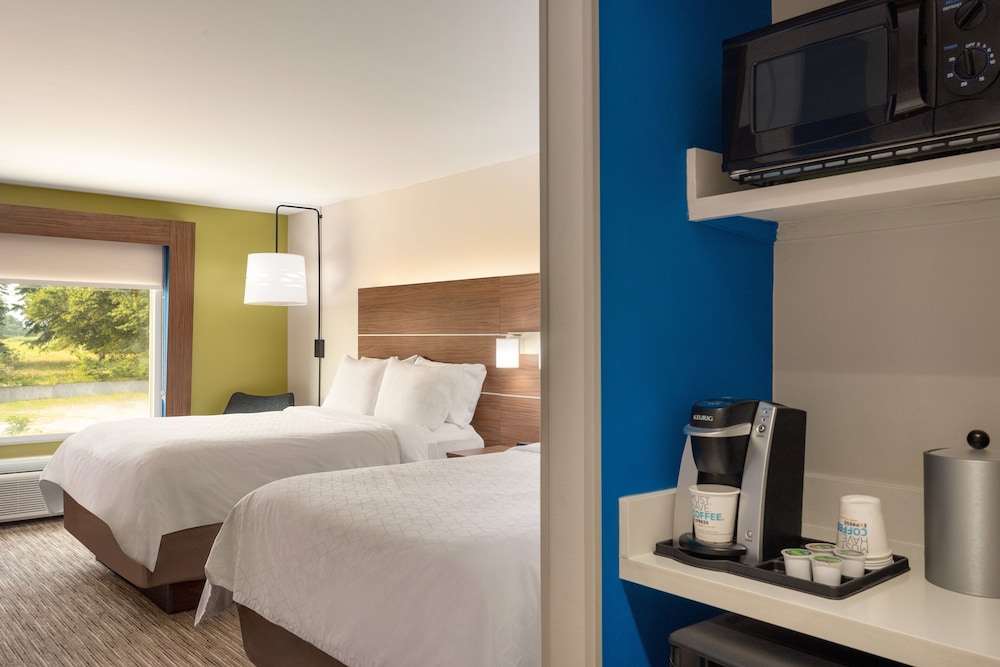 Holiday Inn Express Hotel Suites Searcy 50/50