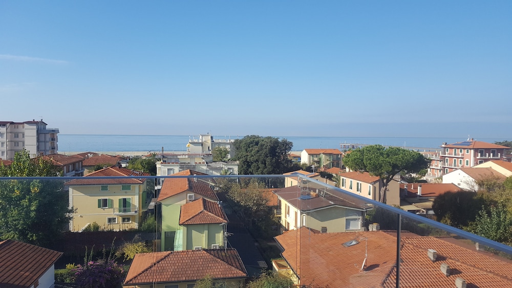Hotel Villa Barsanti 44/50