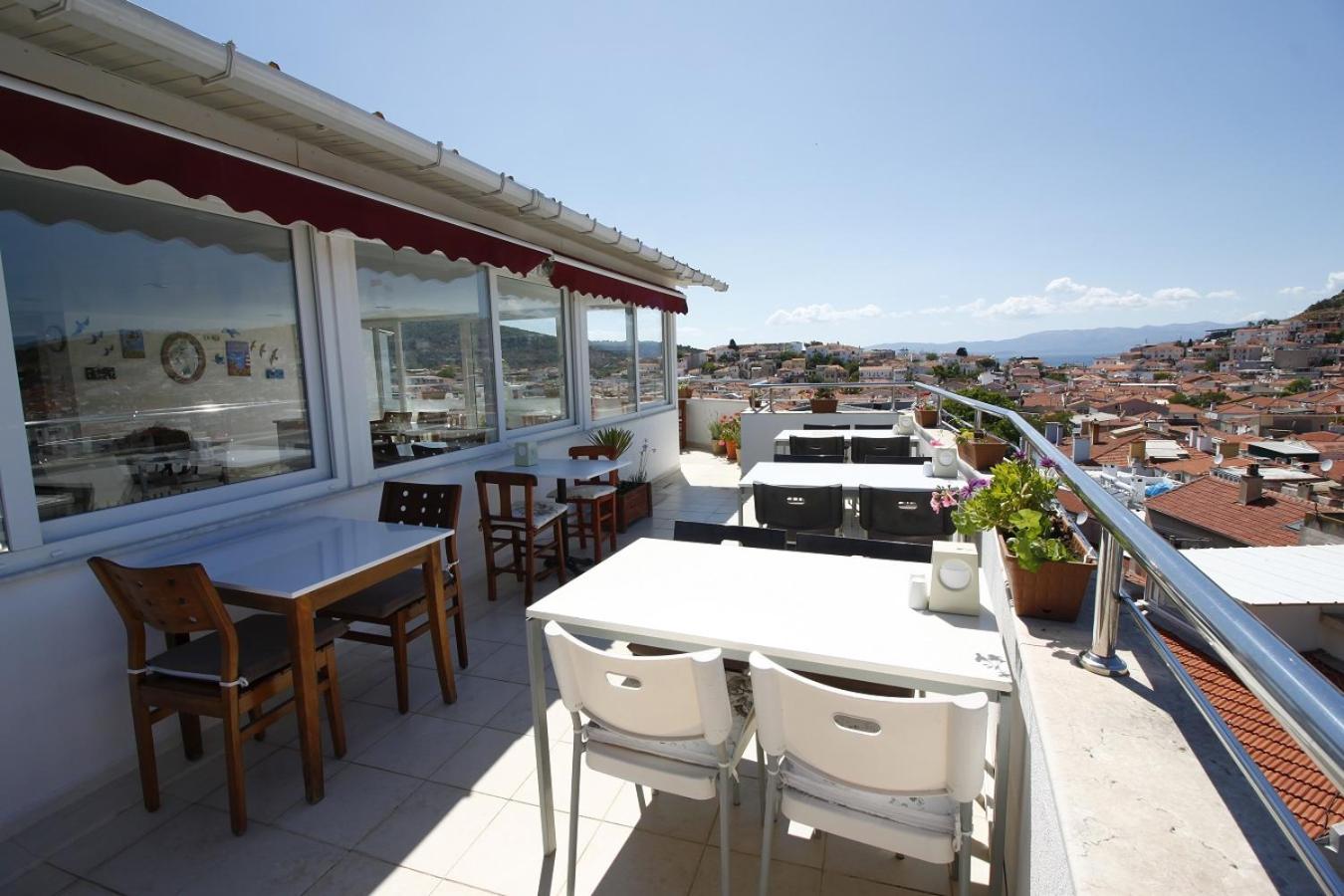 Bonapart Hotel 35/47
