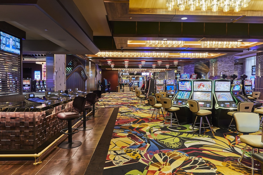 Monarch Casino Resort Spa Black Hawk 70/73