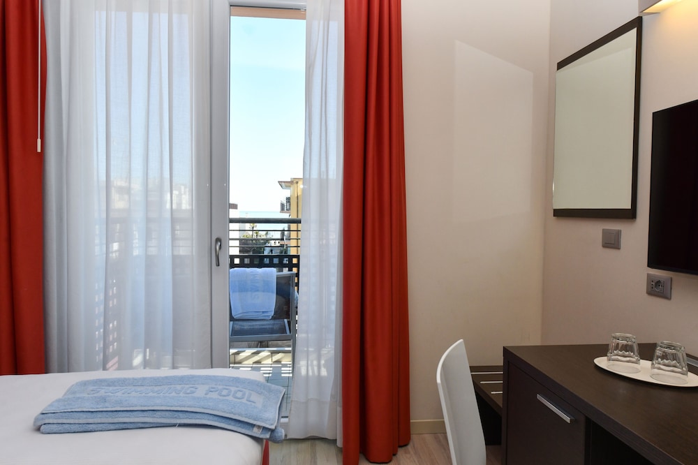 Vienna Hotel 53/56
