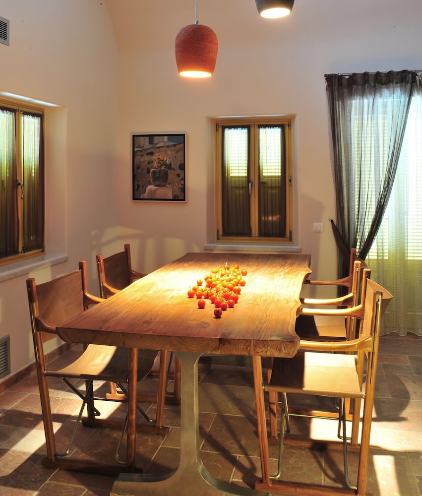 Pleiades Eco Houses 28/38