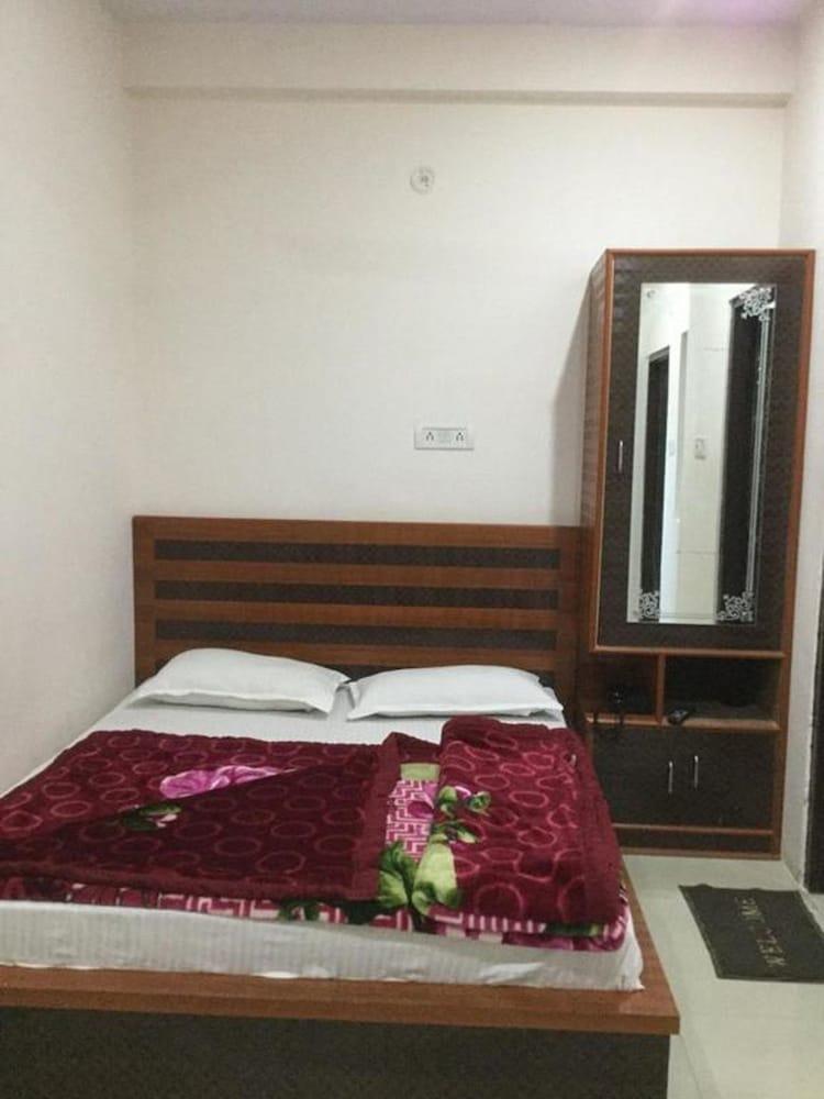 Kanak Guest House 12/17