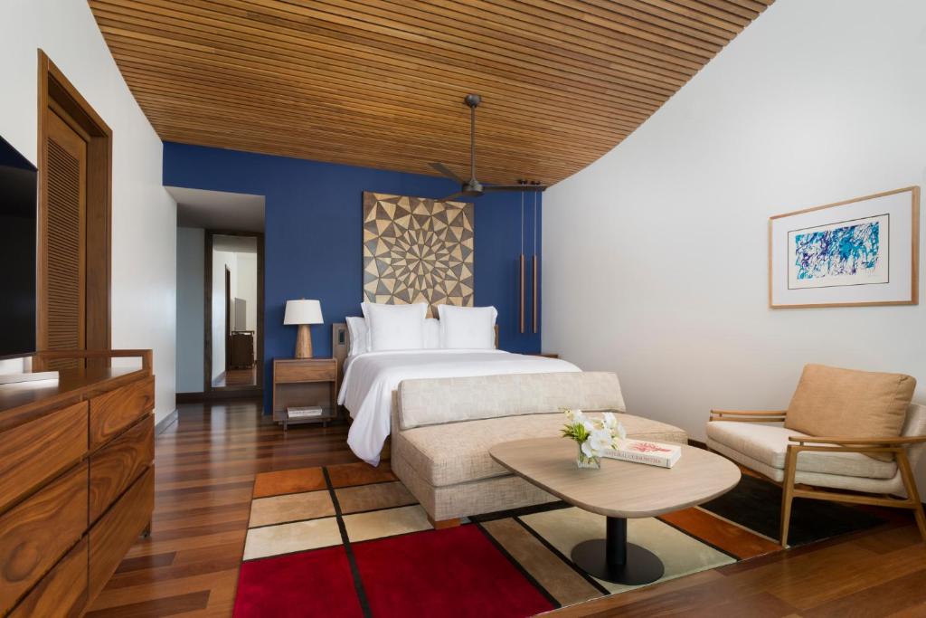 4 Bedrooms, Villa