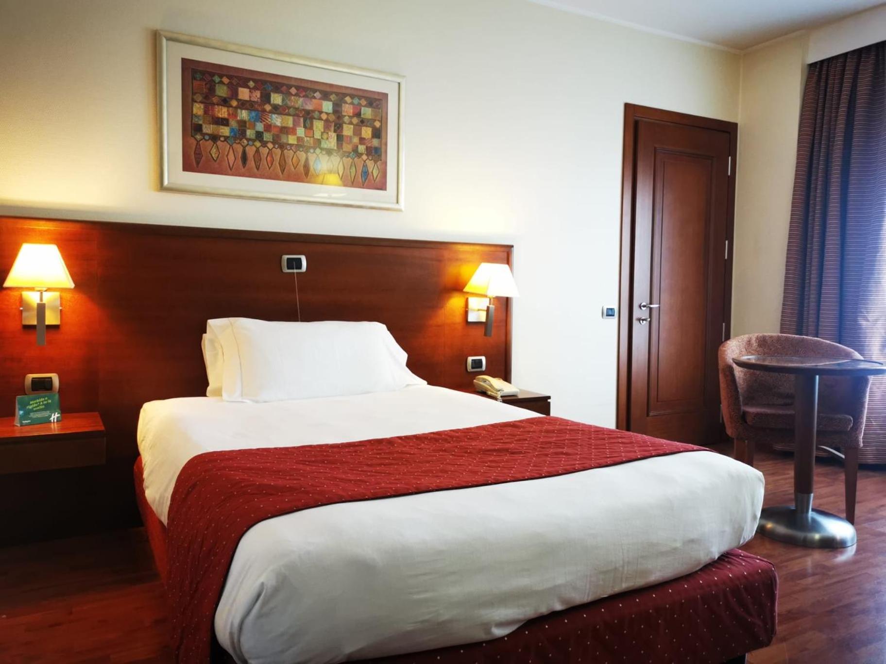 Room, French Bed, Accessible
