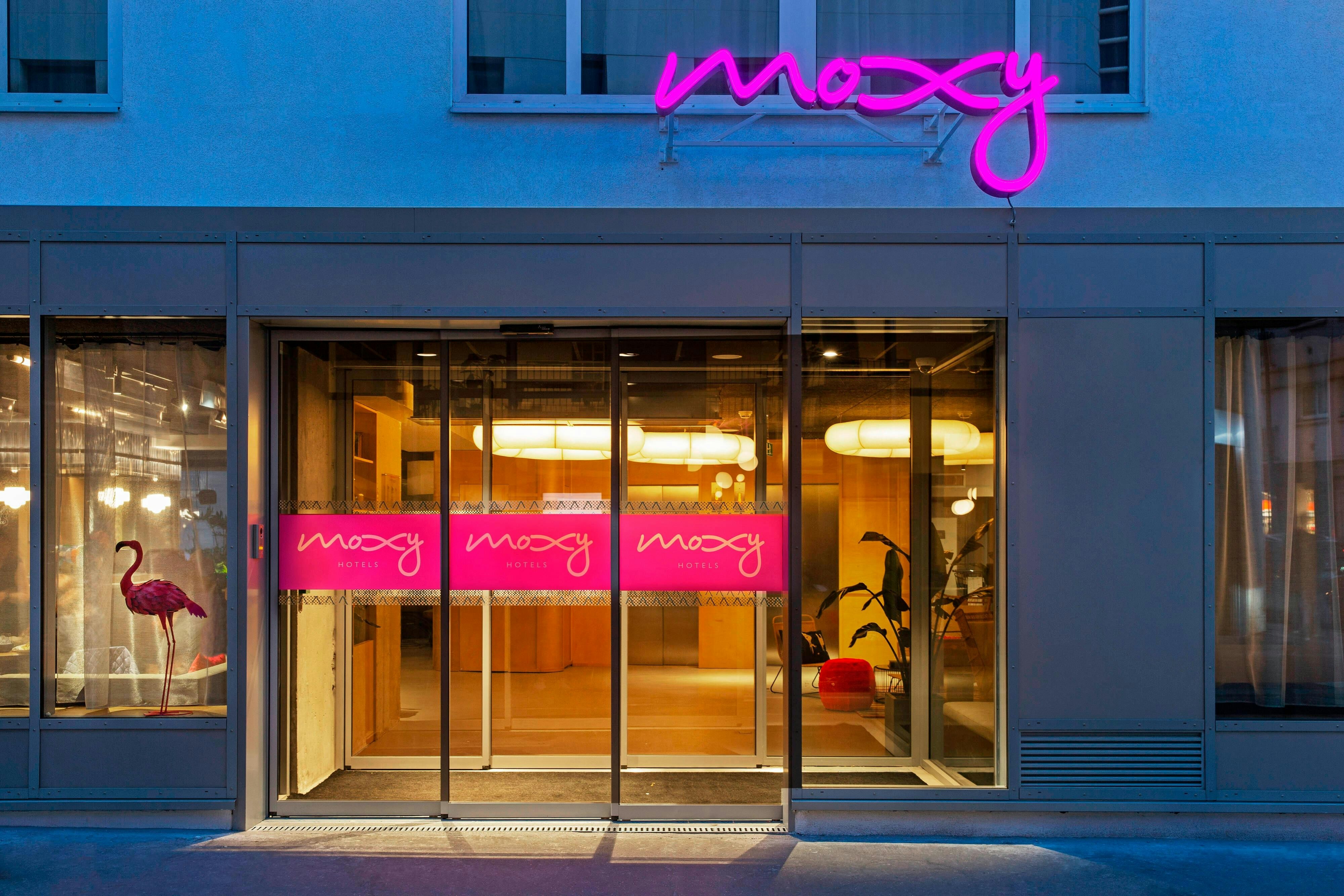Moxy Paris Bastille France 1/12