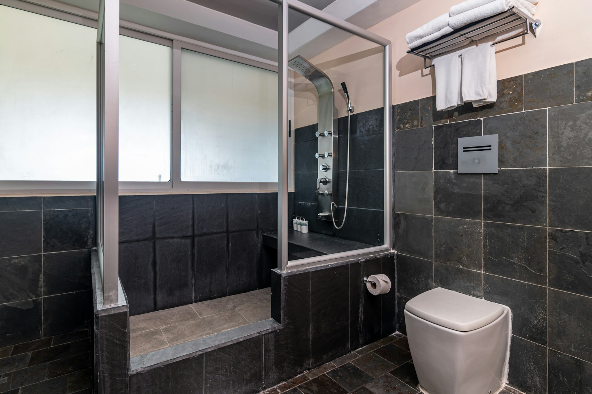 Gaia Hotel and Reserve 37/37