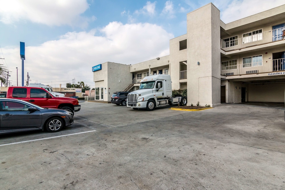Motel6 Bell Gardens, CA - Los Angeles 28/38