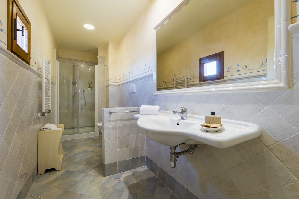 BORGO DI CORTEFREDA 33/92